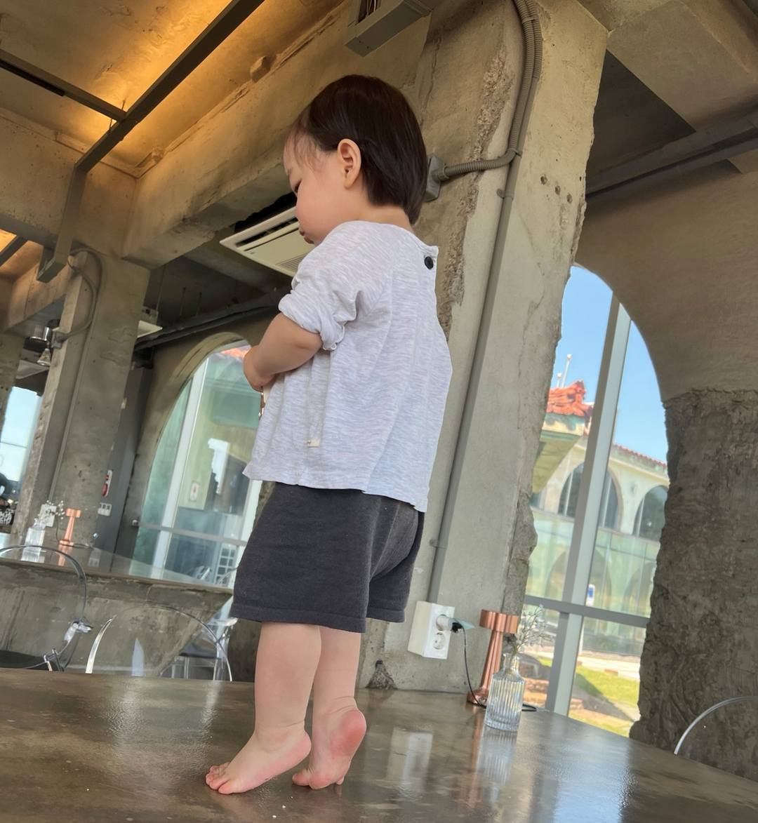 19개월 아기 까치발