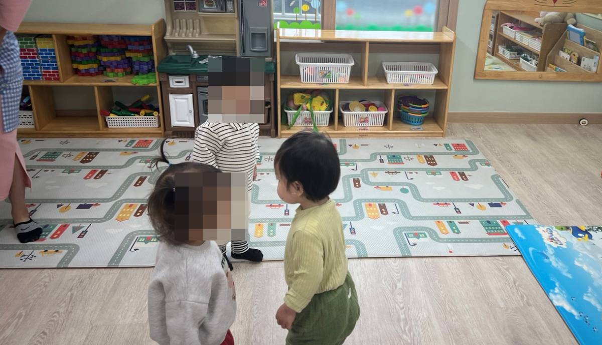 아기 자폐스펙트럼